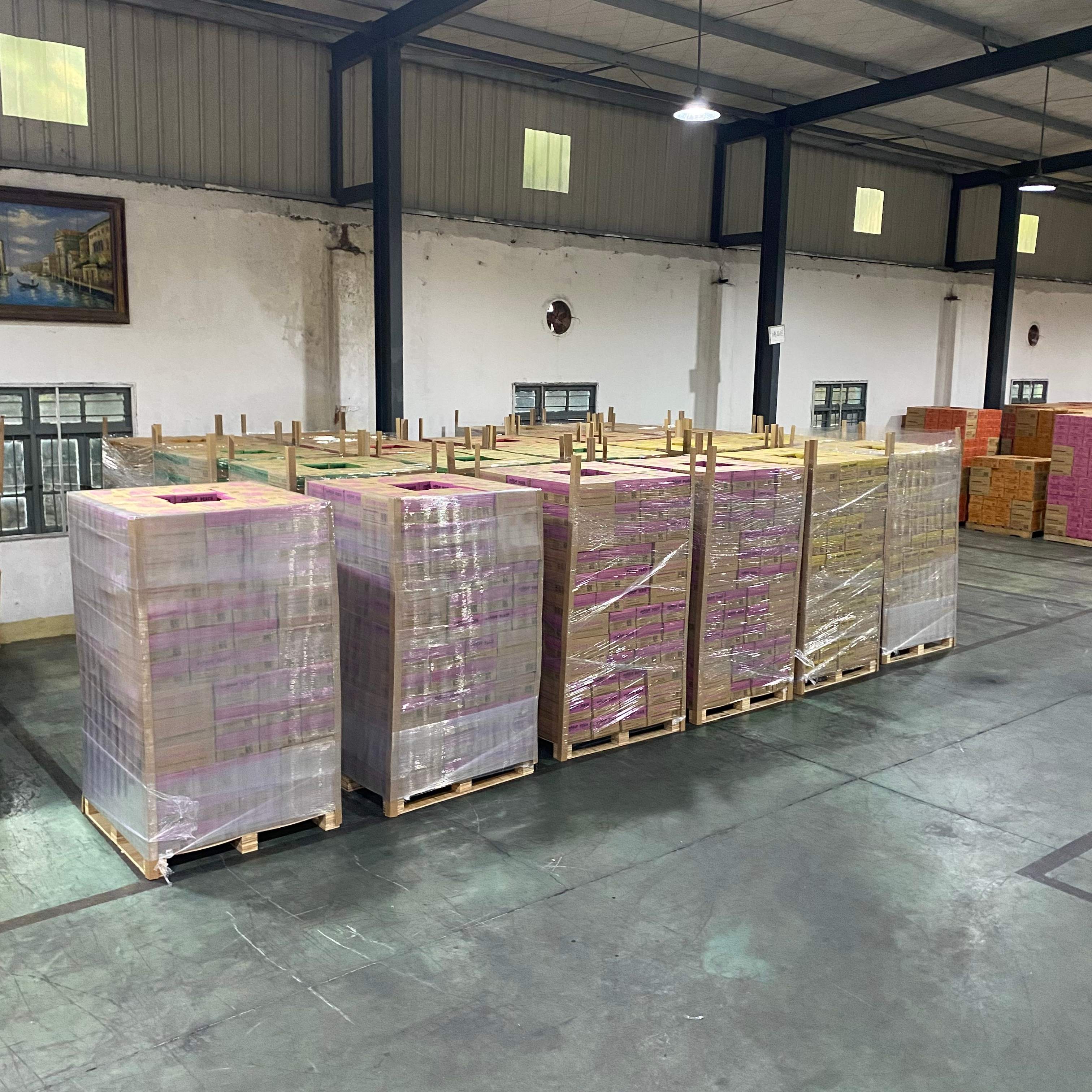 Pallets of fruit flavoured sparkling drinks wrapped and ready for sea freight.jpg Pallets of fruit flavoured sparkling drinks wrapped and ready for sea freight.jpg