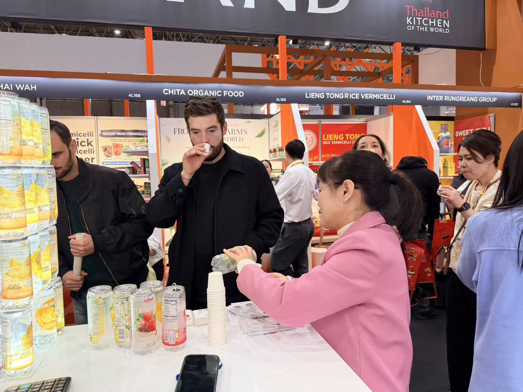 elisha-sparkling-drinks-tasting-sial-paris-2026.jpg.jpg